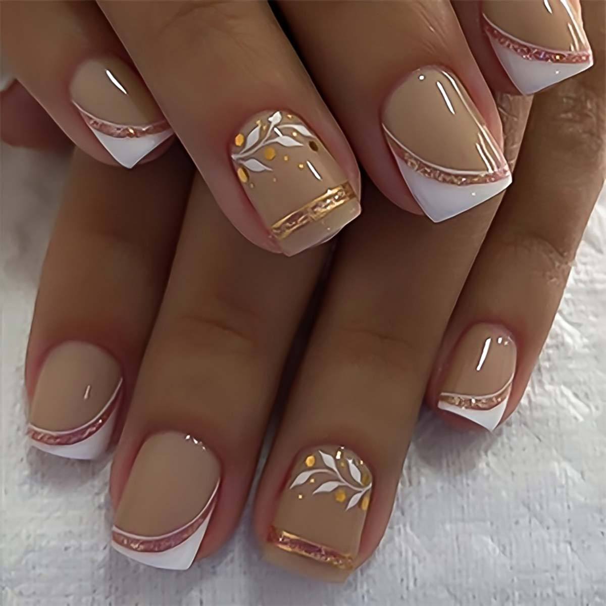 Short Square fake nails golden - Embroidery Embellishments incelemesi ve fiyatı